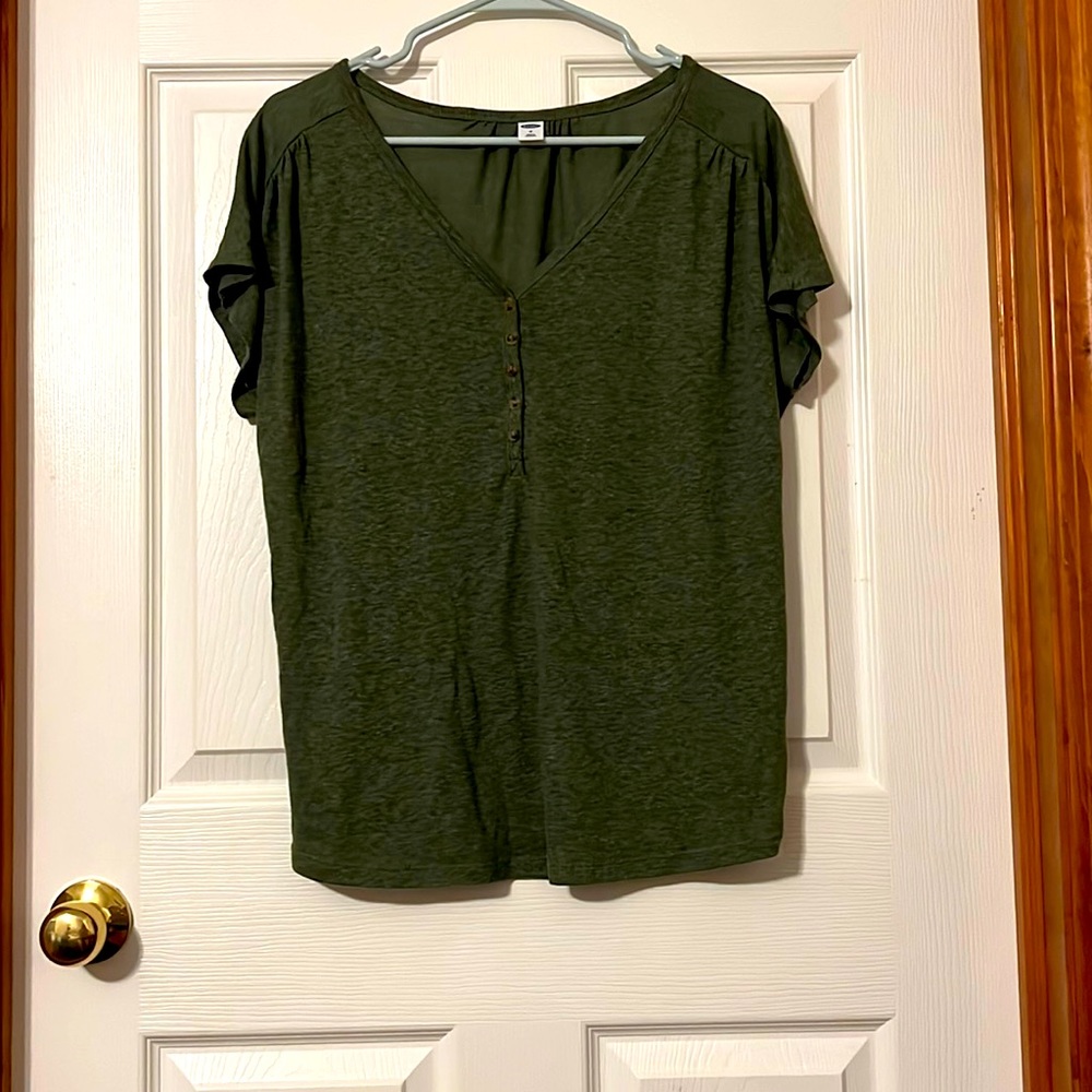 Woman’s tee